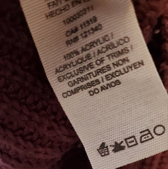 💚5/$25 Garage Distressed Burgundy Off The Shoulder Oversized Knit Sweater Small - Picture 7 of 8